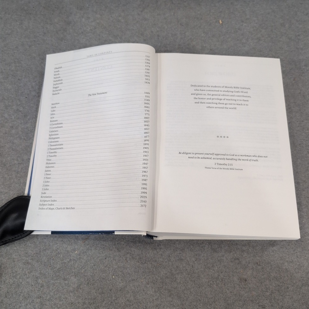 The Moody Bible Commentary Michael Rydelnik Michael Vanlaningham Hardcover Book - Picture 6 of 9